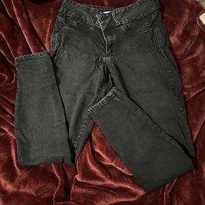 Black skinny jeans